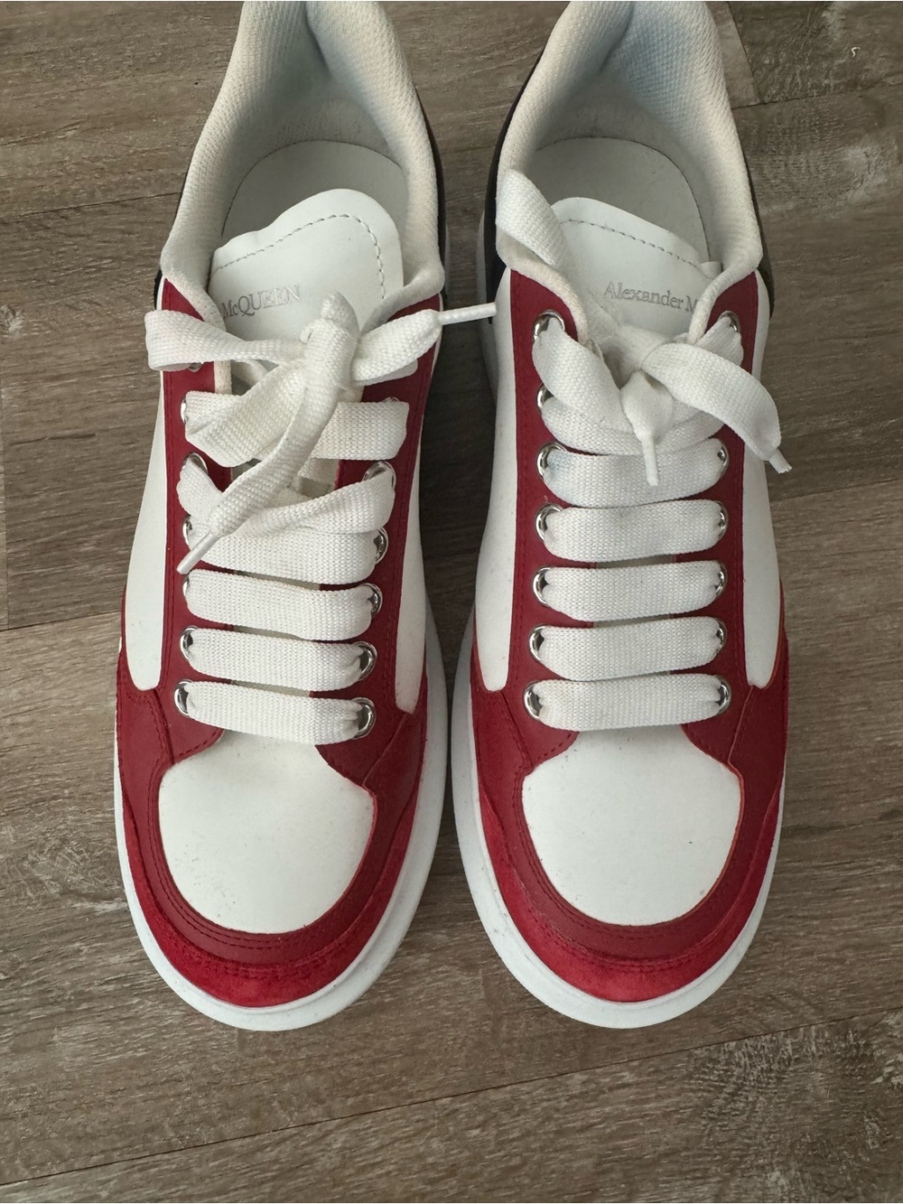 Alexander McQueen White and Red Leather Low-Top Sneakers